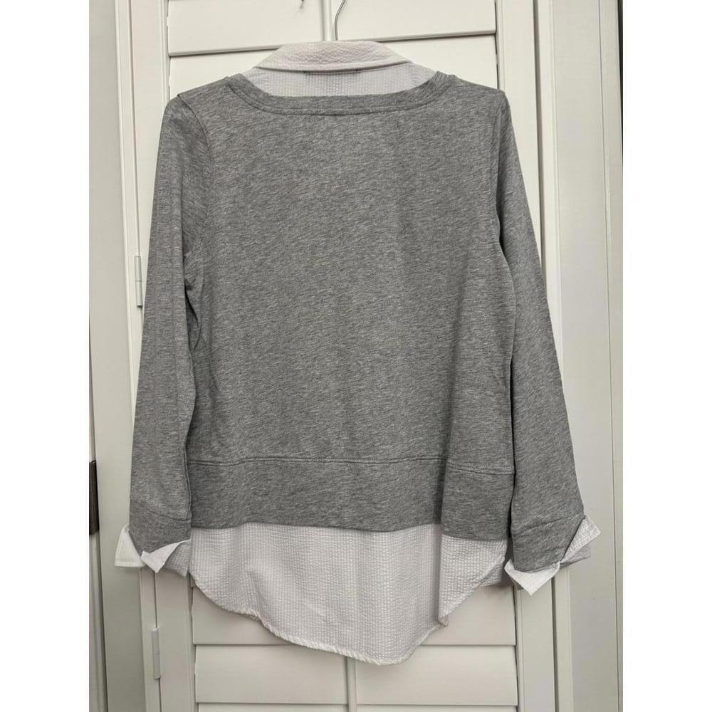 Tommy Hilfiger two-in-one sweater and collared button-up size Small - Picture 5 of 6